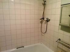 Bathtub Silicone Mastic