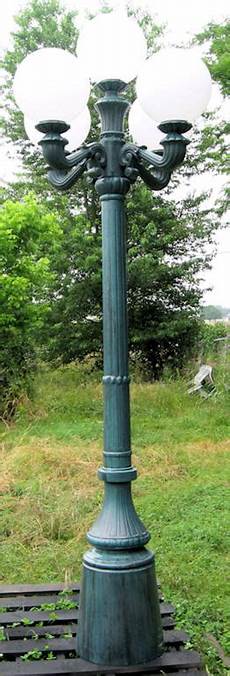 Polycarbonate Stands